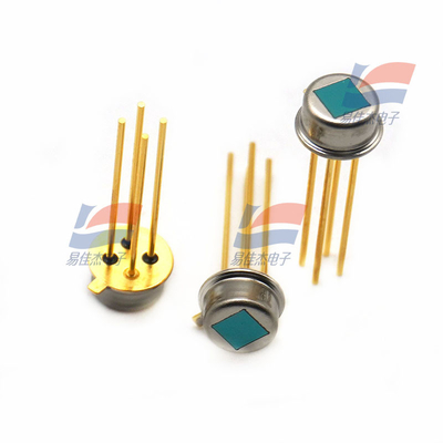 T15770 1.2 X 1.2mm यूवी फोटोड सेंसर 4.45 Um बैंड पास फिल्टर के साथ
